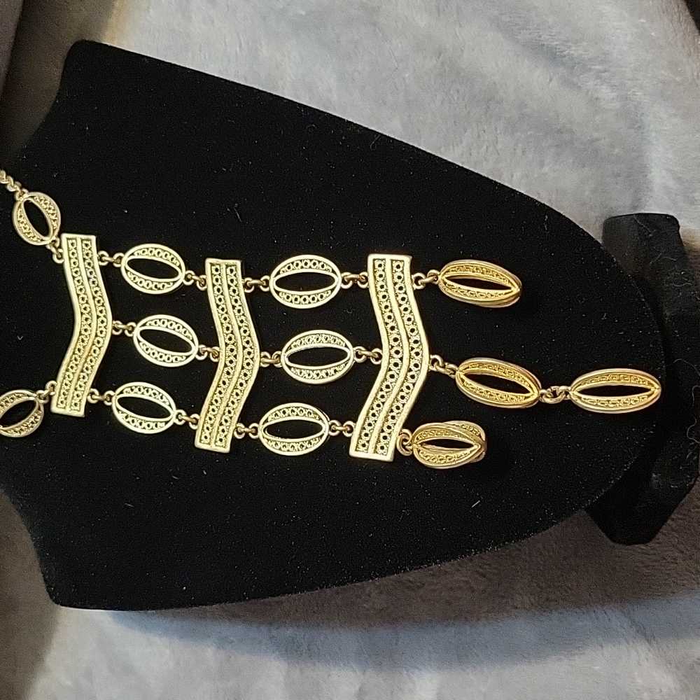 Stella and Dot Necklace